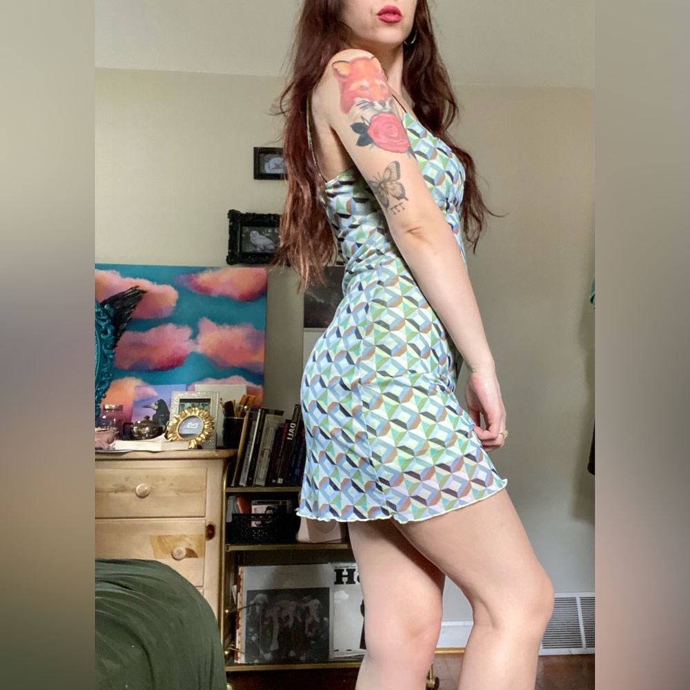 Retro Styled Dress - Picture 3 of 4